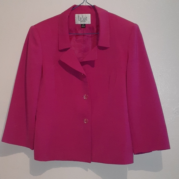 Le Suit Petite - Picture 2 of 2